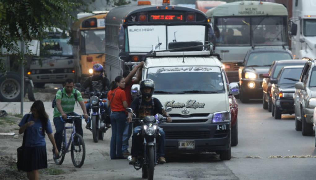 El bulevar del norte, salida hacia Choloma, es otra de las vías con mayor tráfico vial.