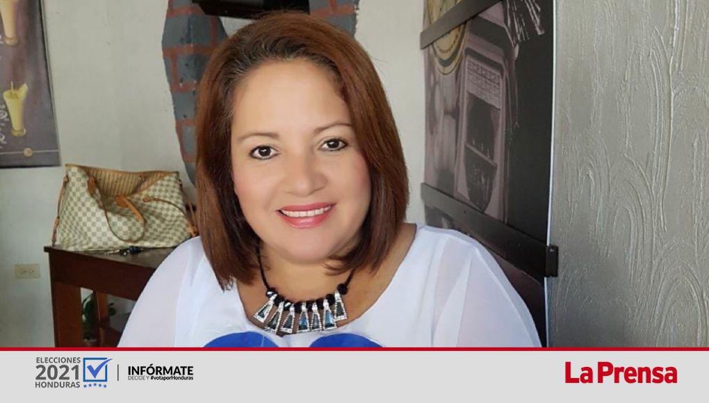 Eva Fernández del movimiento “Corazón Azul” anuncia respaldo a “Tito” Asfura