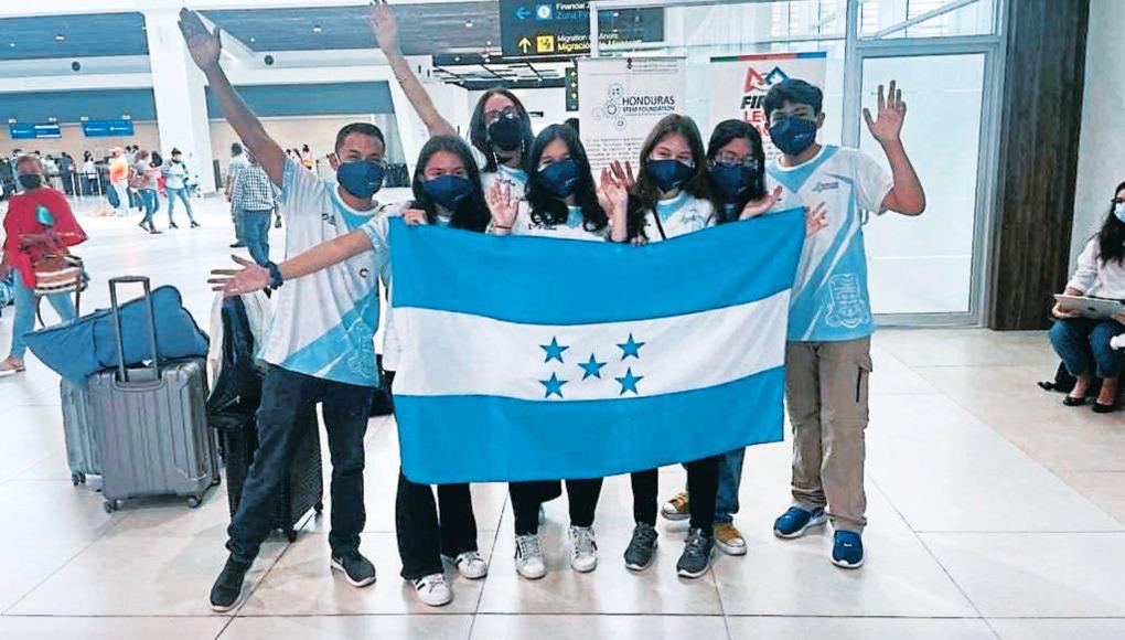 Hondureños se miden en Brasil en competencia de robótica