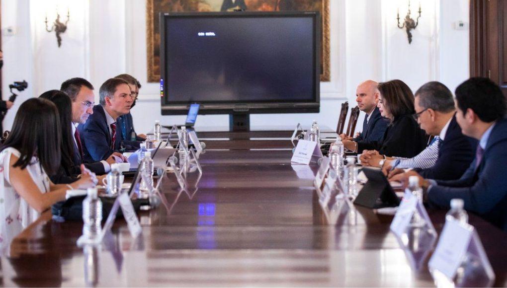 Banco Mundial reunido con gabinete económico.