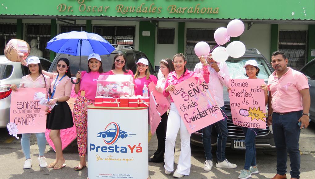 Los colaboradores de Presta Ya se sumaron una vez más a esta actividad de concientización en la lucha contra el cáncer de mama.