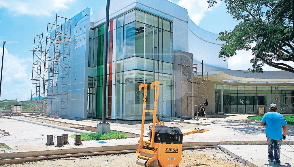 En octubre estará listo el macrodistrito de Cofradía