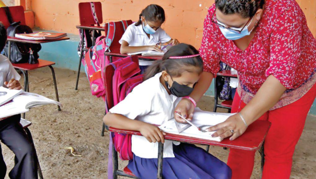 Escuelas de Honduras estarán abiertas los siete días de la semana