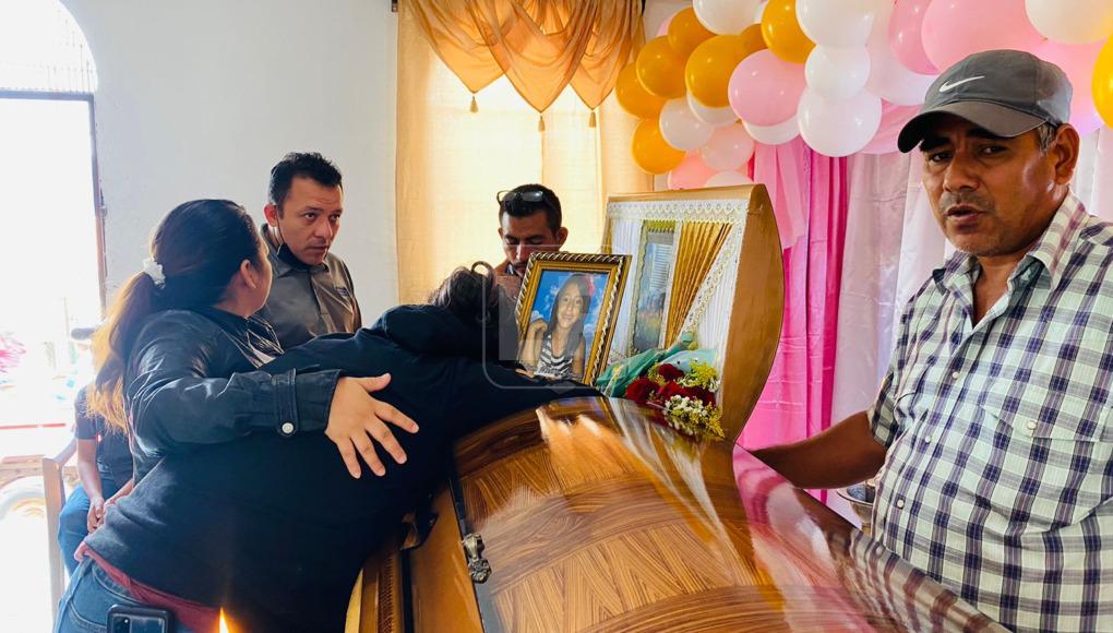 Consternación en el sepelio de la menor en Lepaera.