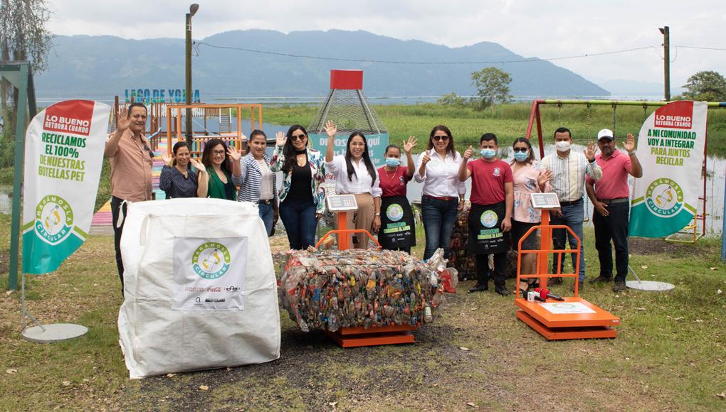 Cervecería Hondureña y Amuprolago fortalecen el reciclaje en el Lago de Yojoa