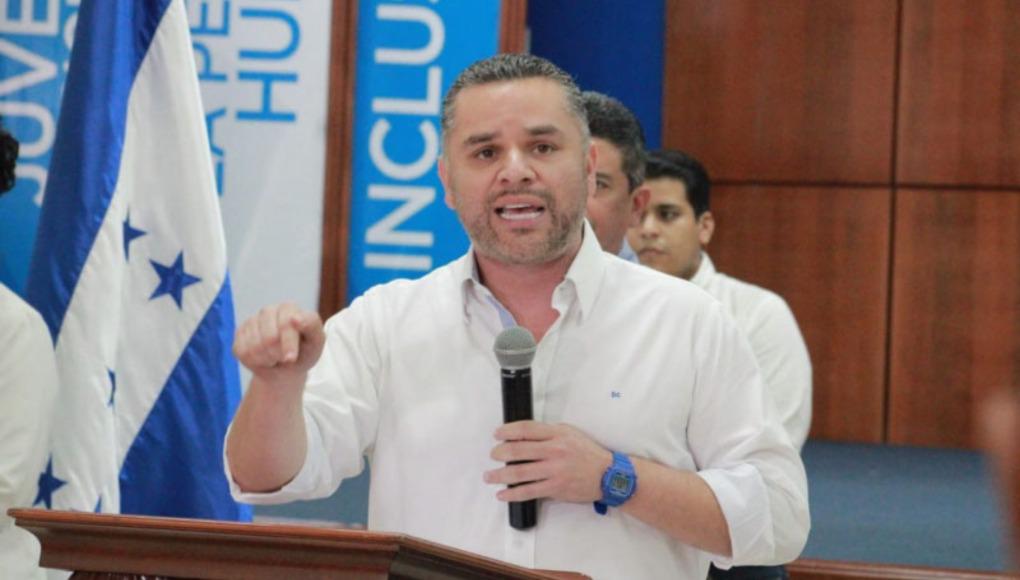 Nacionalistas exigen renuncia de David Chávez como presidente del partido