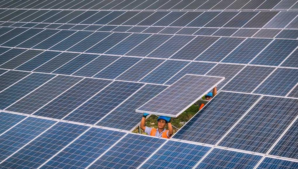 Generadores de energía niegan ganancias de L27,000 millones