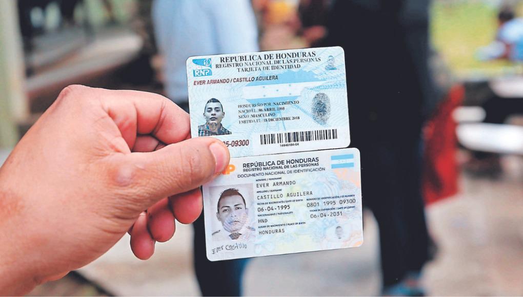 Proponen ampliar vigencia de vieja identidad para hondureños en el extranjero