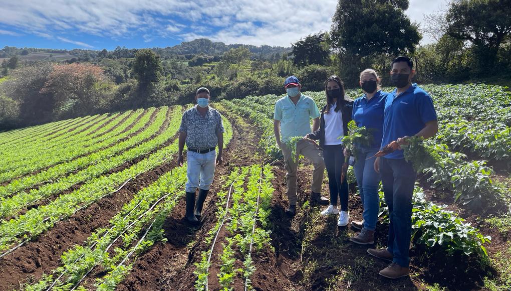 Con el programa “De Mi Tierra” han beneficiado a 100 comunidades en 12 departamentos de Honduras.