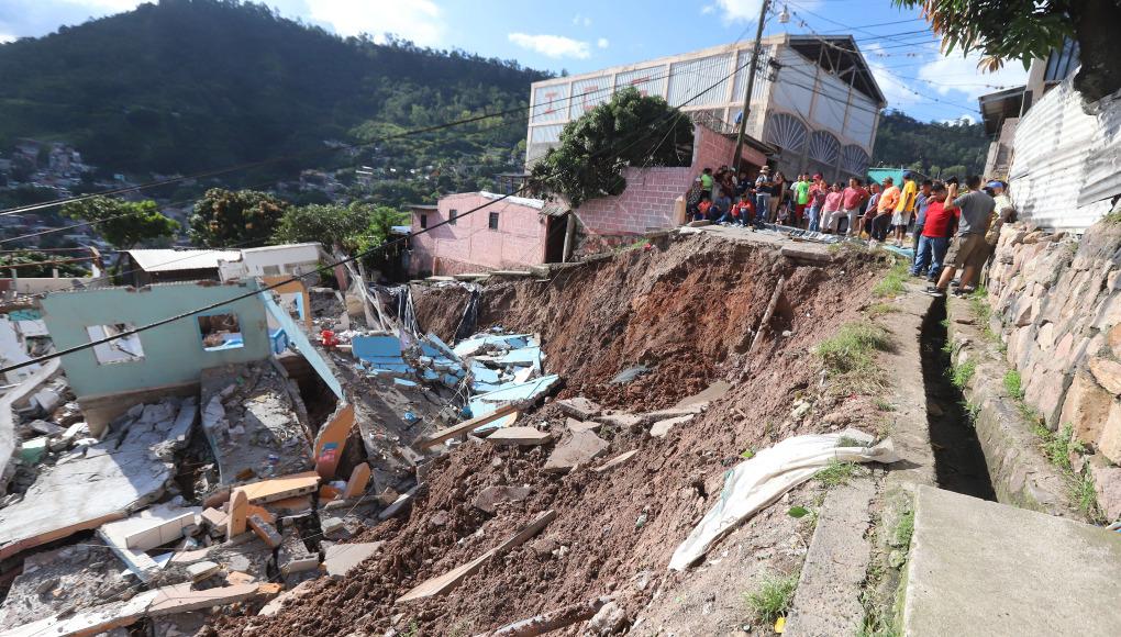 En la colonia Guillén temen que se repita tragedia en 55 casas aún habitadas
