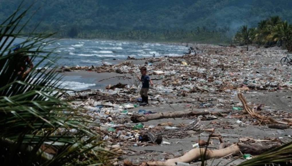 Buscan reducir en 40% la contaminación por llegada de basura de Guatemala