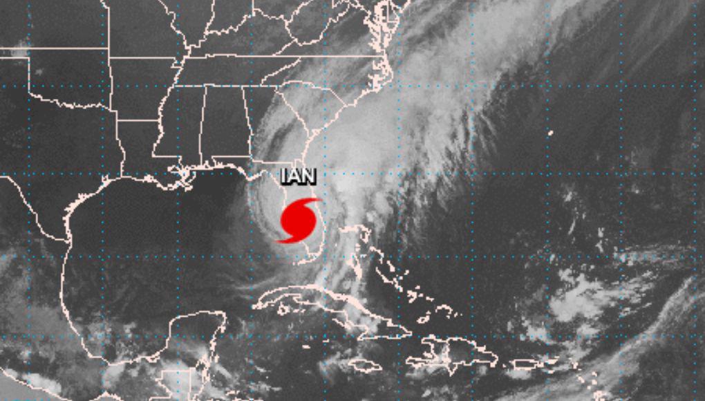 Huracán Ian provoca caos en Florida y se dirige al centro con categoría 3