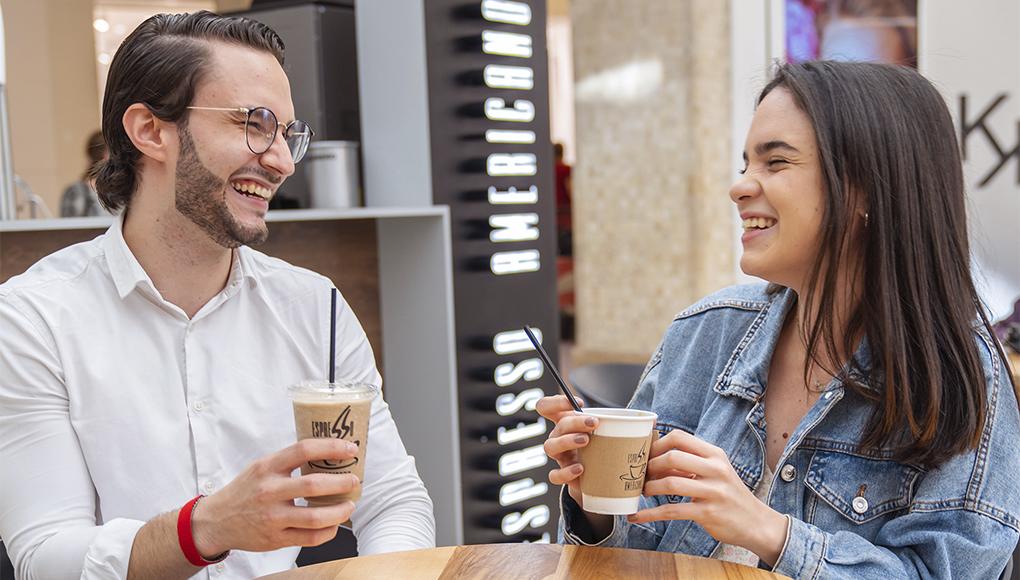 Espresso Americano, conectando contigos en tus mejores momentos.