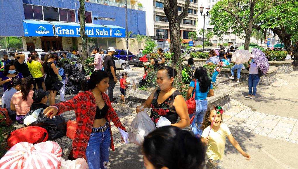 Mujeres emprendedoras hacen crecer el comercio en Facebook