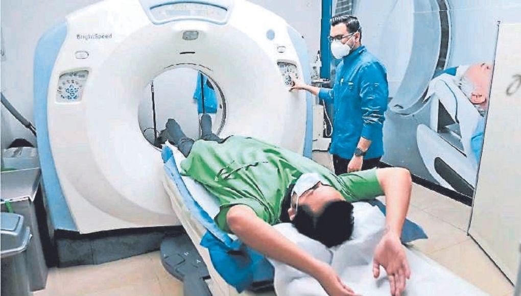 Neumonía derivada por covid a la baja; médicos piden no descuidarse