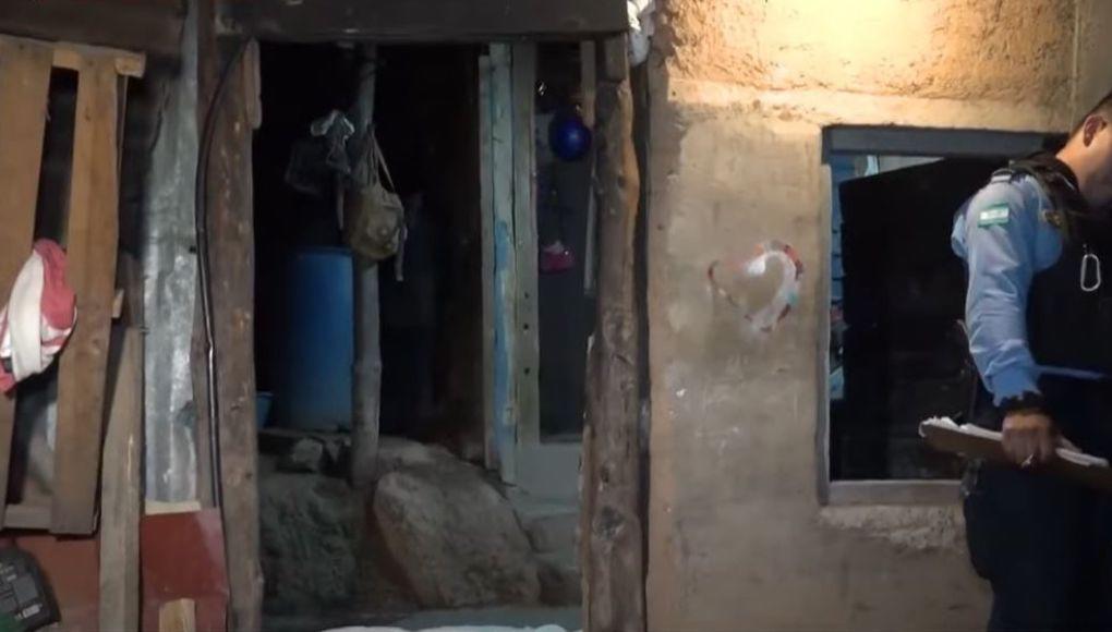 Sicarios esperaron a que hombre saliera del baño para matarlo en Tegucigalpa