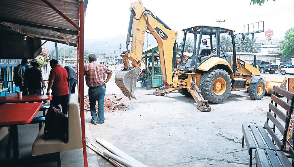 Los pobladores piden mejoramiento en el abastecimiento del vital líquido.