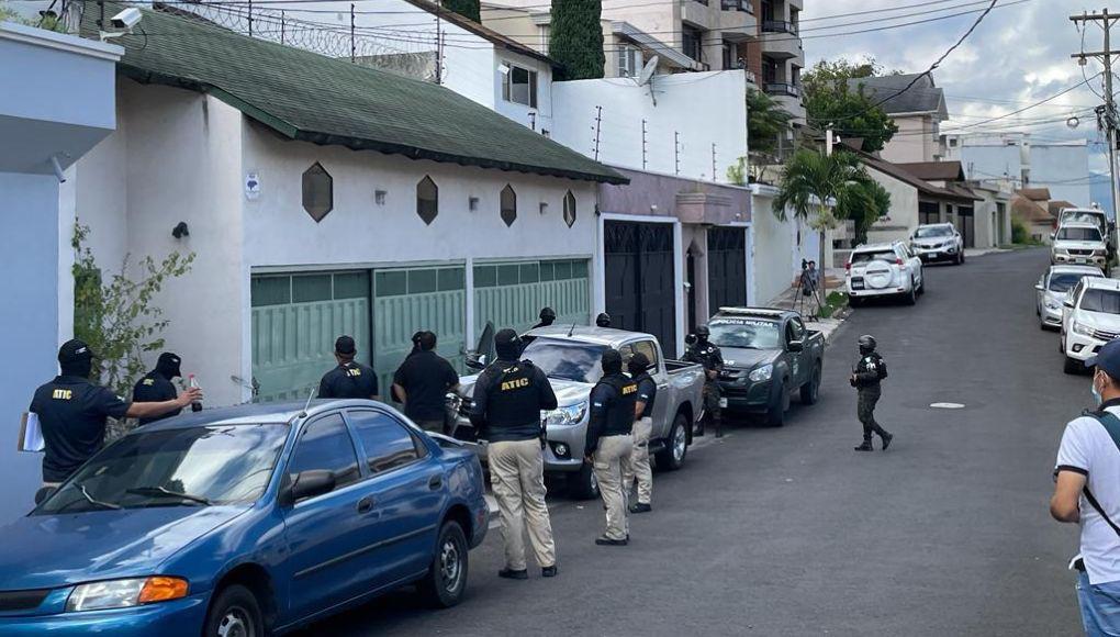 Los bienes que se están entregando a la Oficina Administradora de Bienes Incautados (Oabi) son una vivienda situada en la residencial La Cumbre, Tegucigalpa, además de tres terrenos ubicados en la aldea Zambrano de Francisco Morazán.