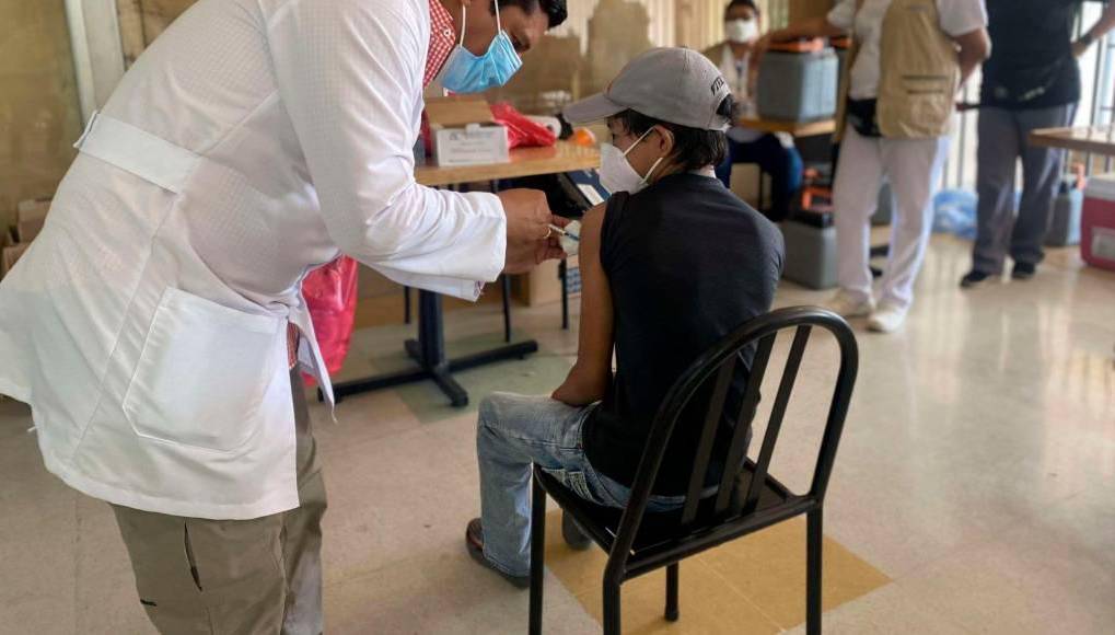Salud: Más de seis millones de dosis de vacunas contra el Covid-19 se han aplicado en Honduras