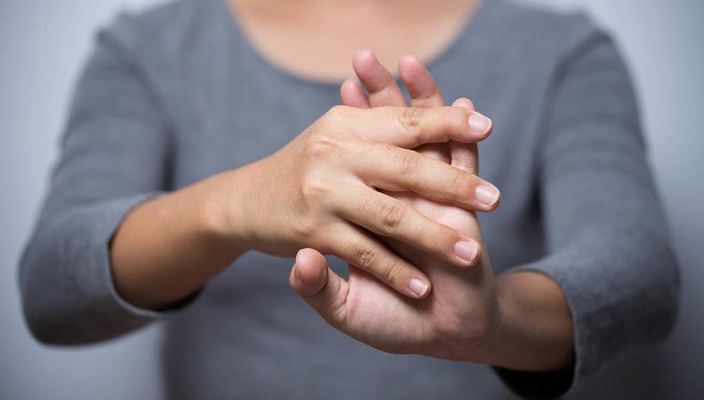 Unas inyecciones de grasa propia podrían ayudar a las manos con artritis