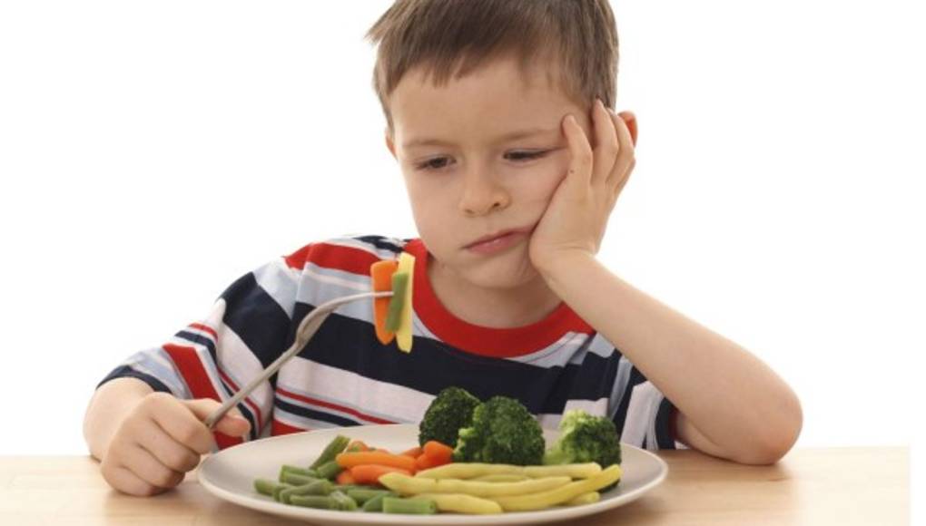 Descubra por qué su hijo no quiere comer