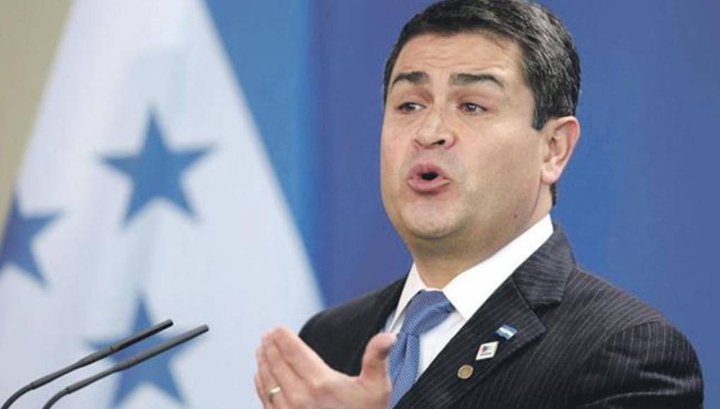 “Escuchará a un exalcalde, su asociación con el hermano del acusado y cómo compró votos. Escucharás a un ex miembro del cartel de Sinaloa. Estos testigos son delincuentes que buscan obtener sentencias más bajas. Algunos han cometido decenas de asesinatos”.Fiscalía de Nueva York