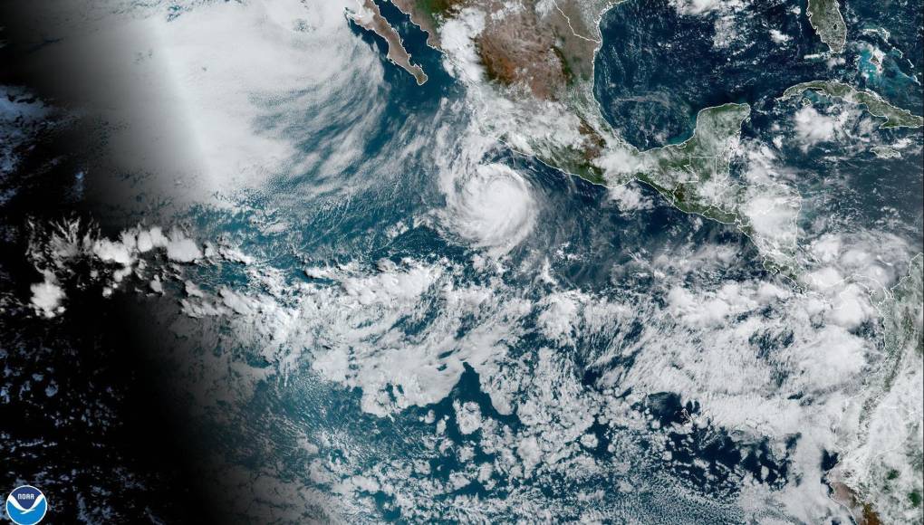 Huracán Bonnie mantiene categoría 2 y provocará lluvias intensas en México