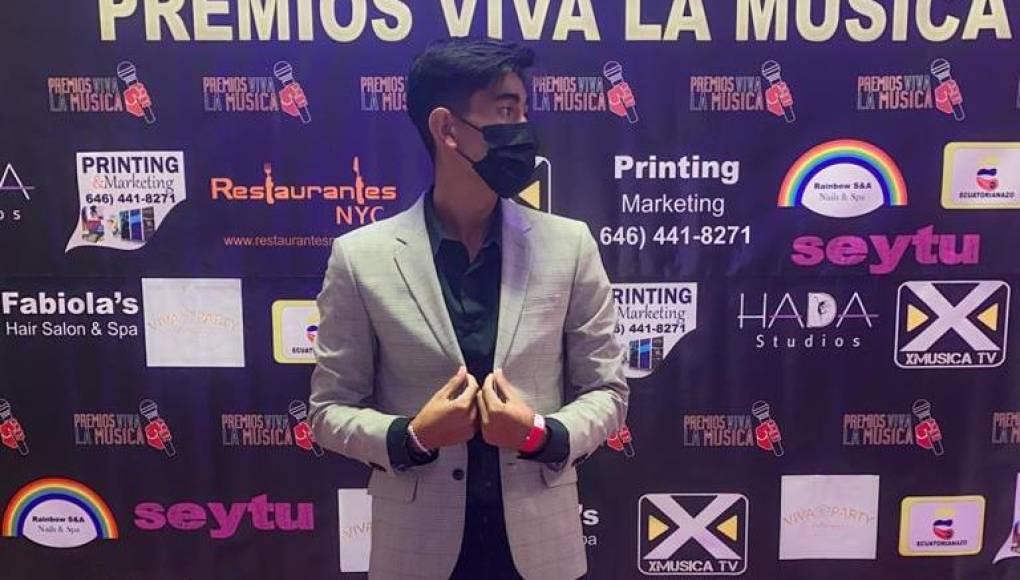 Hondureño Leonel Villanueva triunfa en los premios Viva la Música como el más influyente en redes sociales