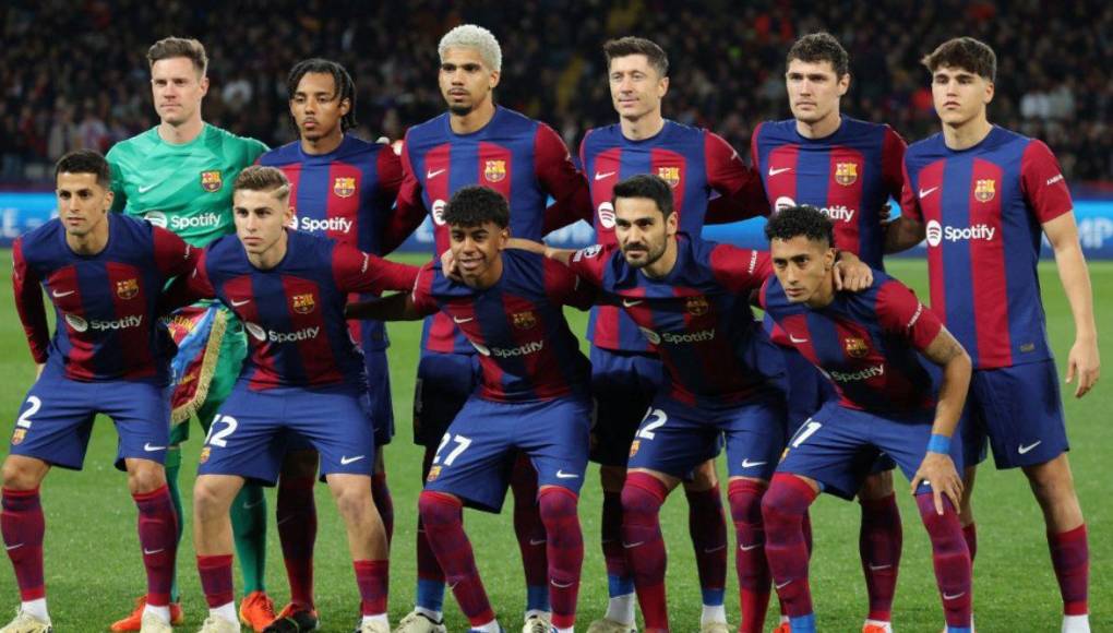 El 11 titular del FC Barcelona que venció 3-1 al Napoli .