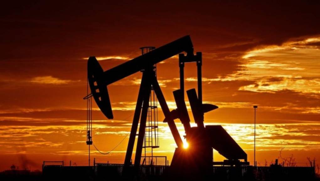Los depósitos de petróleo de EEUU operan al límite de su capacidad