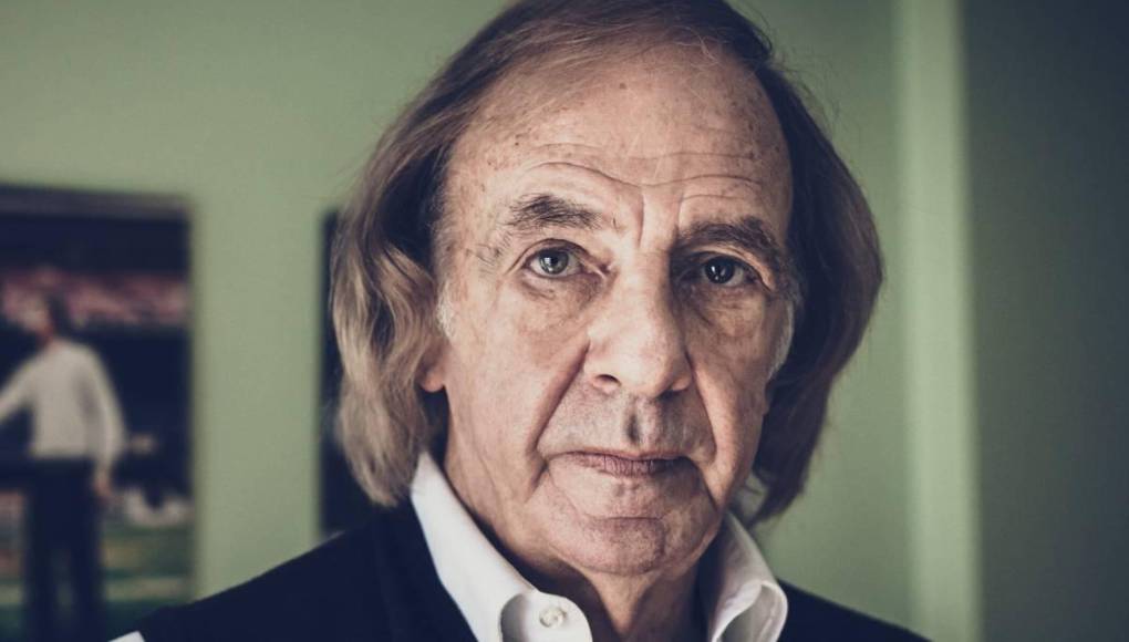 A sus 85 años de edad Menotti venía luchando con una anemia severa que generó más de una alarma en los últimos meses. Hoy se confirmó el fallecimiento y el mundo del fútbol llora su partida.