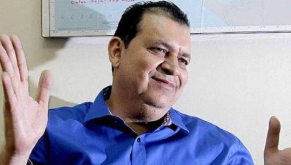 Orlando Ponce anunció que se casará con la talentosa comunicadora Melissa Andino.