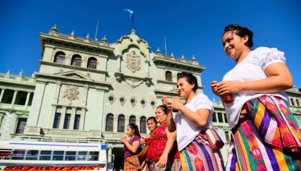 Guatemala recibe con optimismo a Alejandro Giammattei