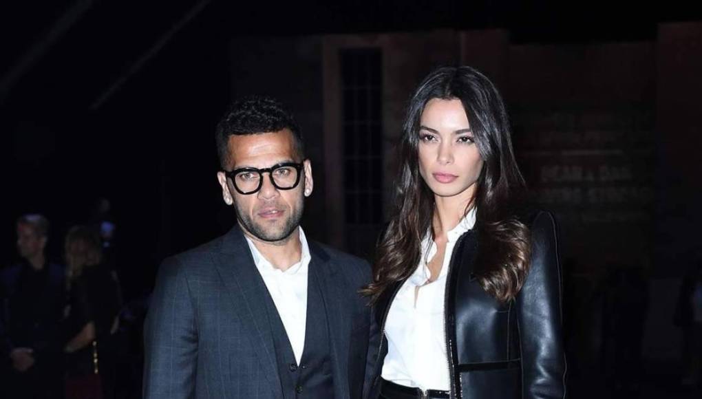 Dani Alves fue encarcelado el pasado enero del 2023 y se mantiene en prisión desde entonces tras ser acusado de presunta violacion a una joven en Barcelona en diciembre del 2022.