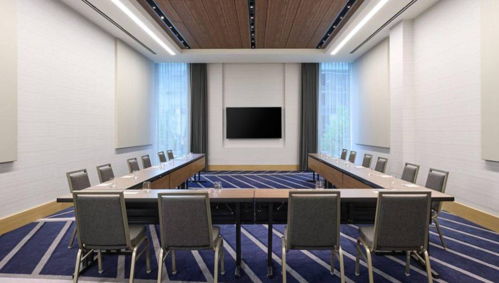 El seleccionador Gustavo Alfaro estará dando instrucciones en este amplio lugar.