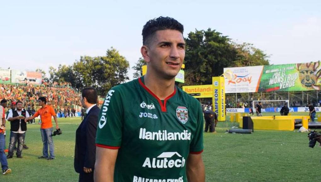 Johnny Leverón - El defensor jugó en Real España y Lobos tras salir del Monstruo Verde. Actualmente juega en el Marathón.