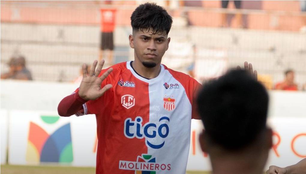 En el Motagua tienen como prioridad fichar a un lateral izquierdo y están negociando con el Lone FC la llegada de Clever Portillo, zurdo de 21 años que destacó en el descendido Vida.
