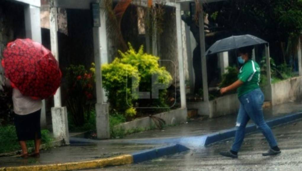 Lluvias con actividad eléctrica pronostican este sábado en Honduras