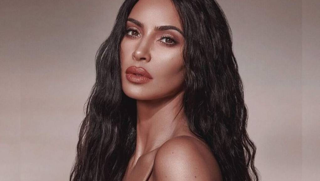 Kim Kardashian identificada con famosas latinas