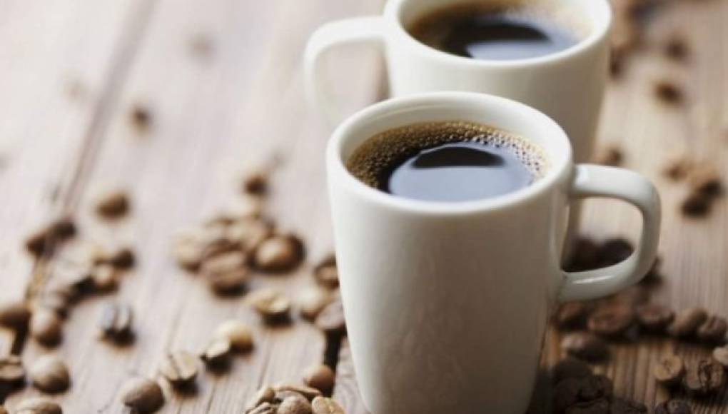 Más de tres tazas de café pueden evitar los infartos