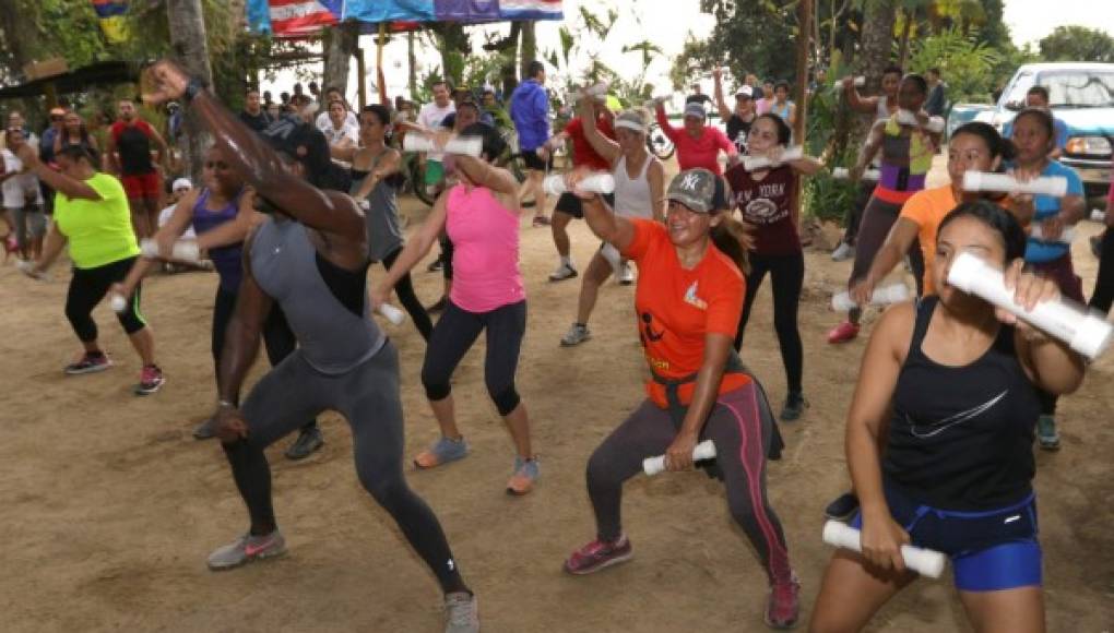 Caminata y zumba en la montaña