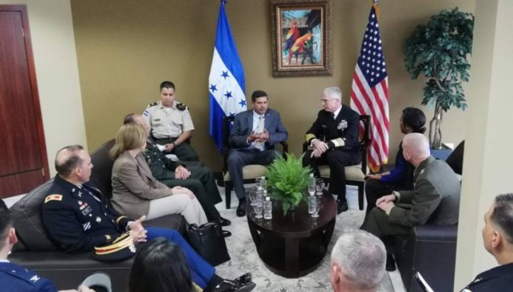 Jefe del Comando Sur de EEUU reitera compromiso con Honduras para trabajar por la paz y seguridad