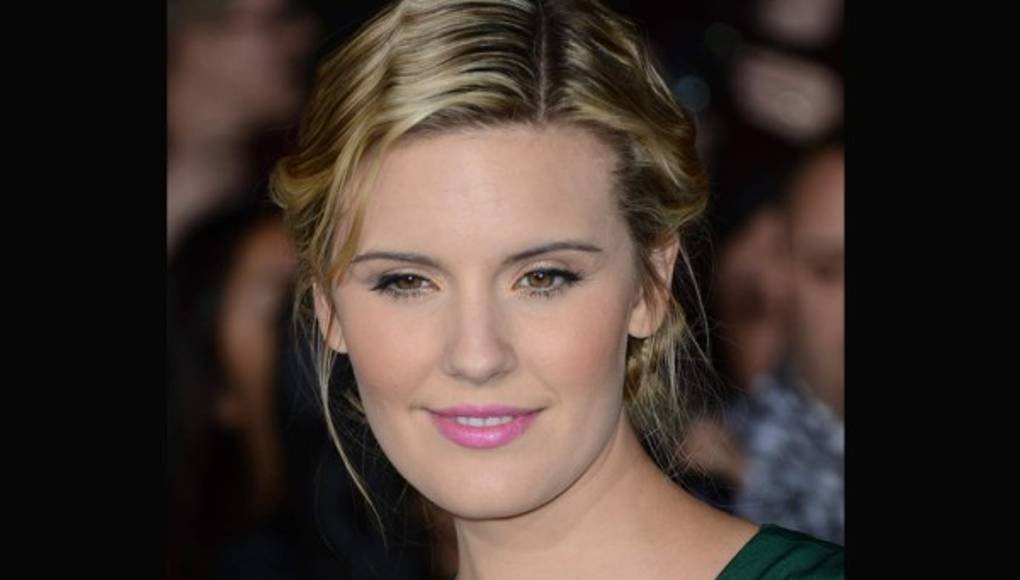 Consigue un look neutral como Maggie Grace
