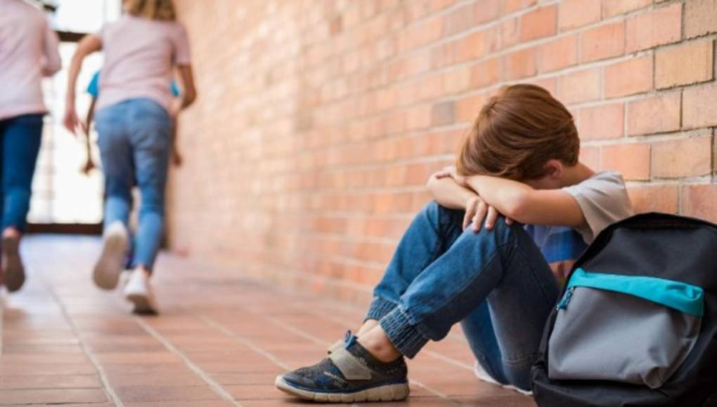 ¿Por qué mi hijo no tiene amigos en el colegio?