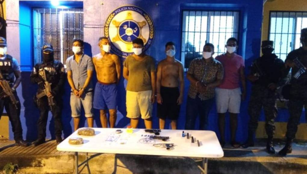 Caen a seis supuestos pandilleros tras tiroteo contra policías en La Ceiba