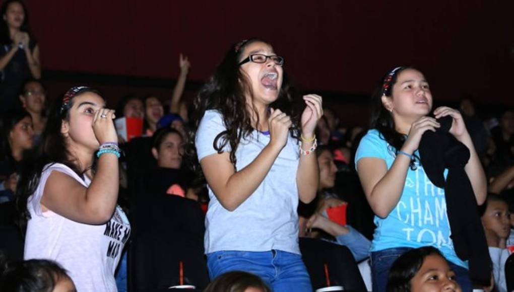 Así vivieron las fans de Honduras la película de One Direction