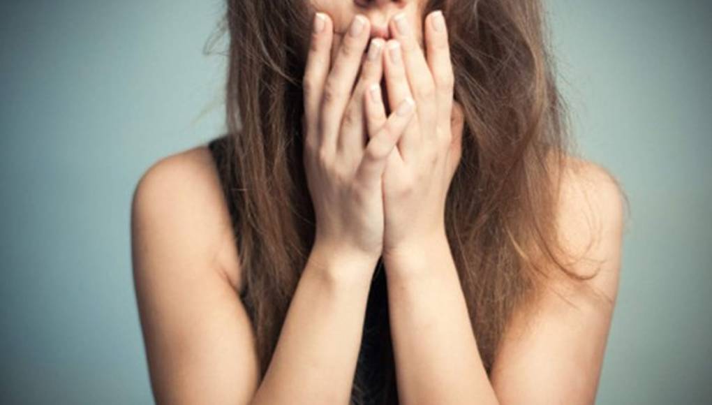 Embarazada sufre porque novio la dejó por otra