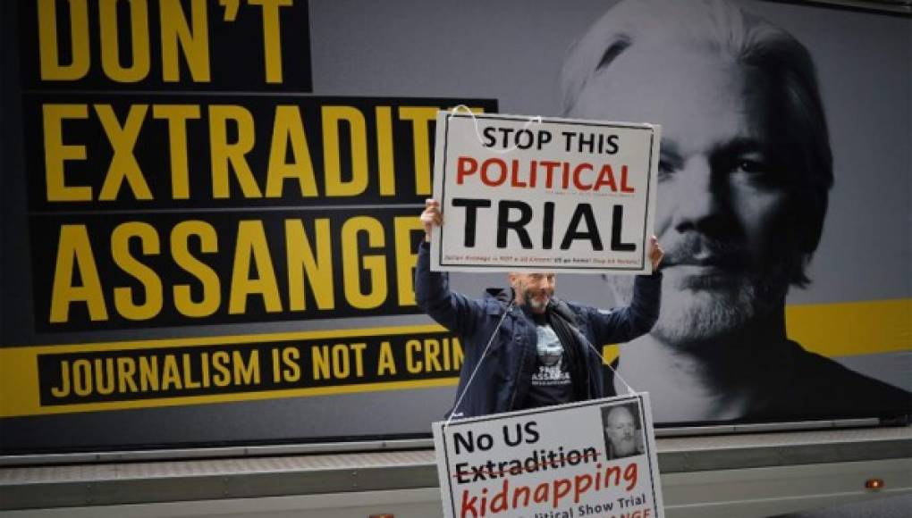 Juicio de extradición de Assange, interrumpido debido al COVID-19
