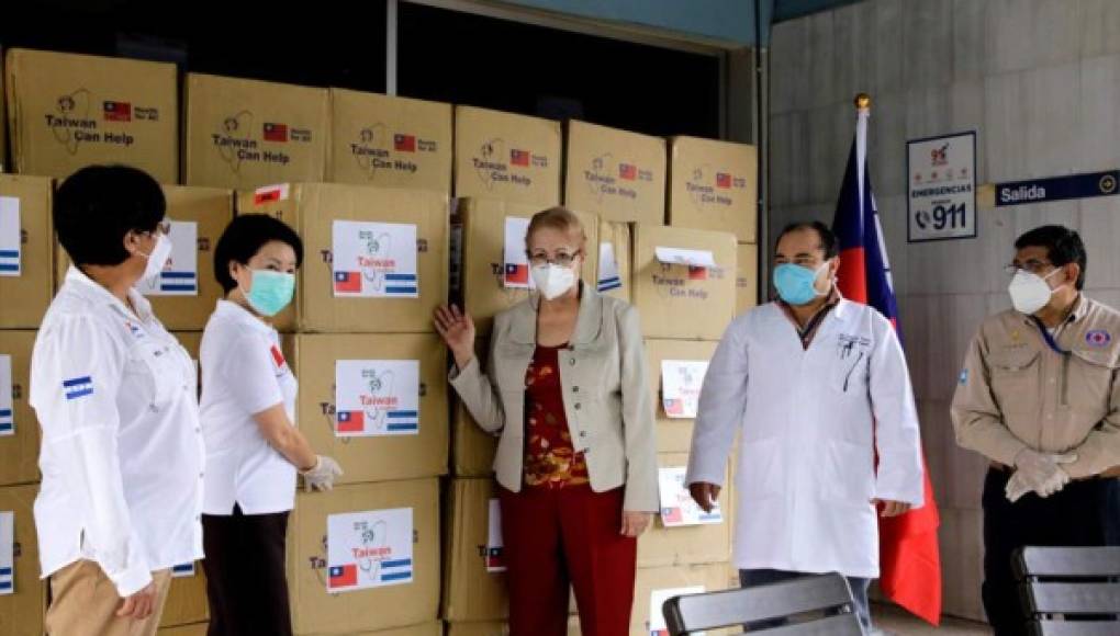 Taiwán dona 180,000 mascarillas al Hospital Escuela ante combate del COVID-19