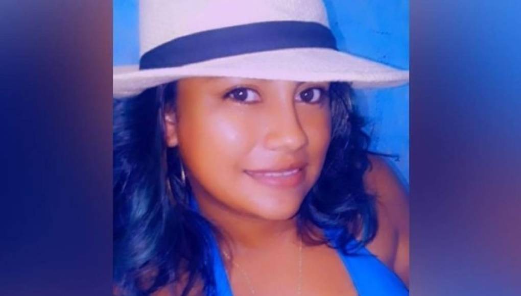 Hallan cadáver de una mujer envuelto en sábanas en Omoa, Cortés